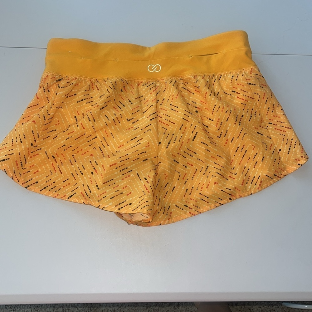 calia by carrie underwood mustard Yellow Patterned lined running Shorts - Picture 6 of 12